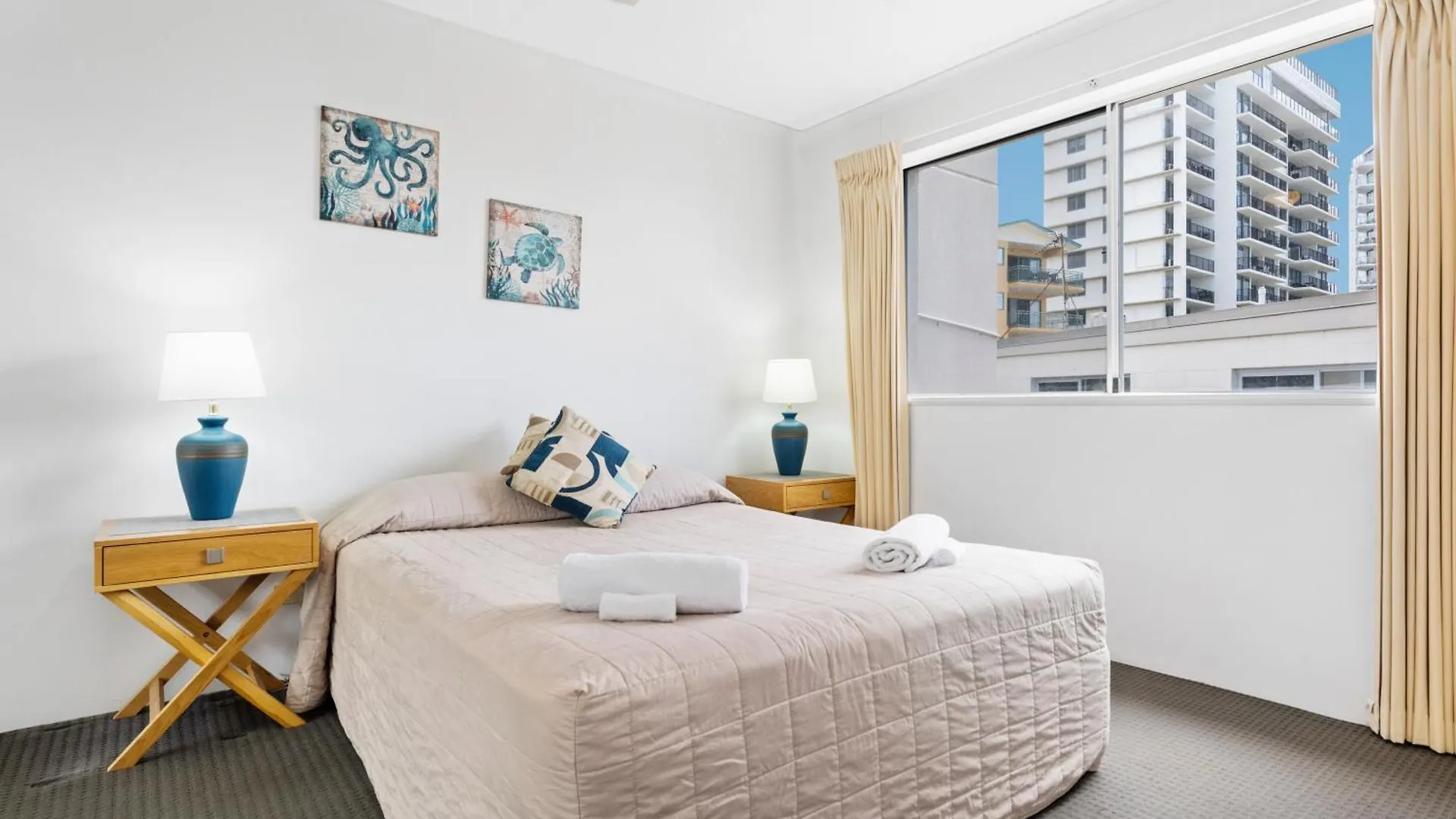 Aparthotel Surfcomber On The Beach Maroochydore