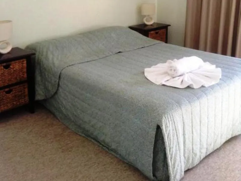 *** Aparthotel Surfcomber On The Beach Maroochydore Australia
